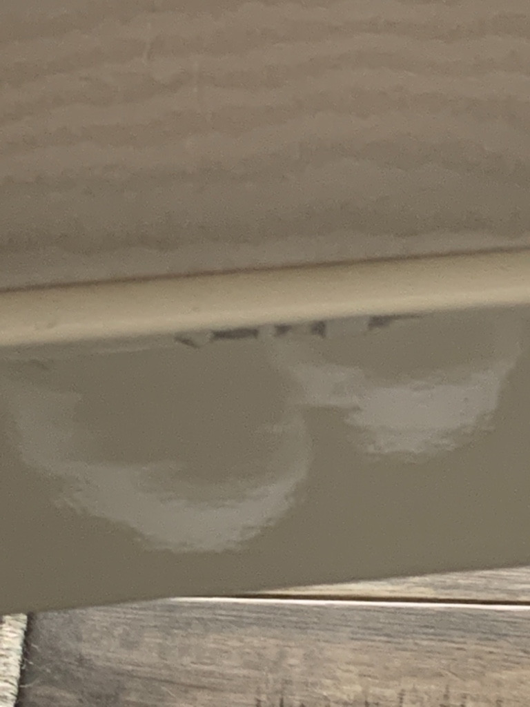 Second photo by Corrina Iampen of Alberta Pro Movers - Large