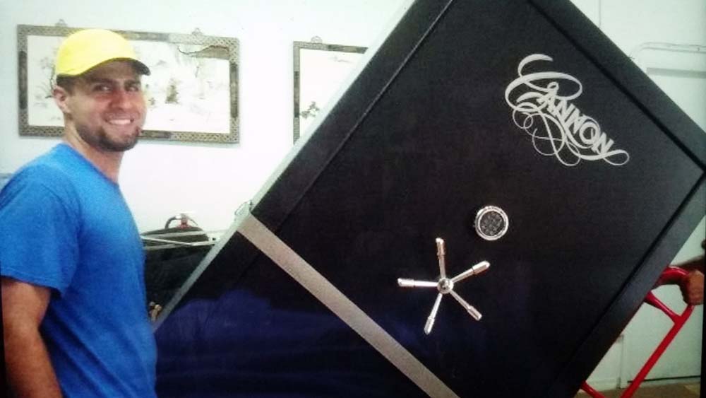 Photo by Joe L of Asap Movers - Large