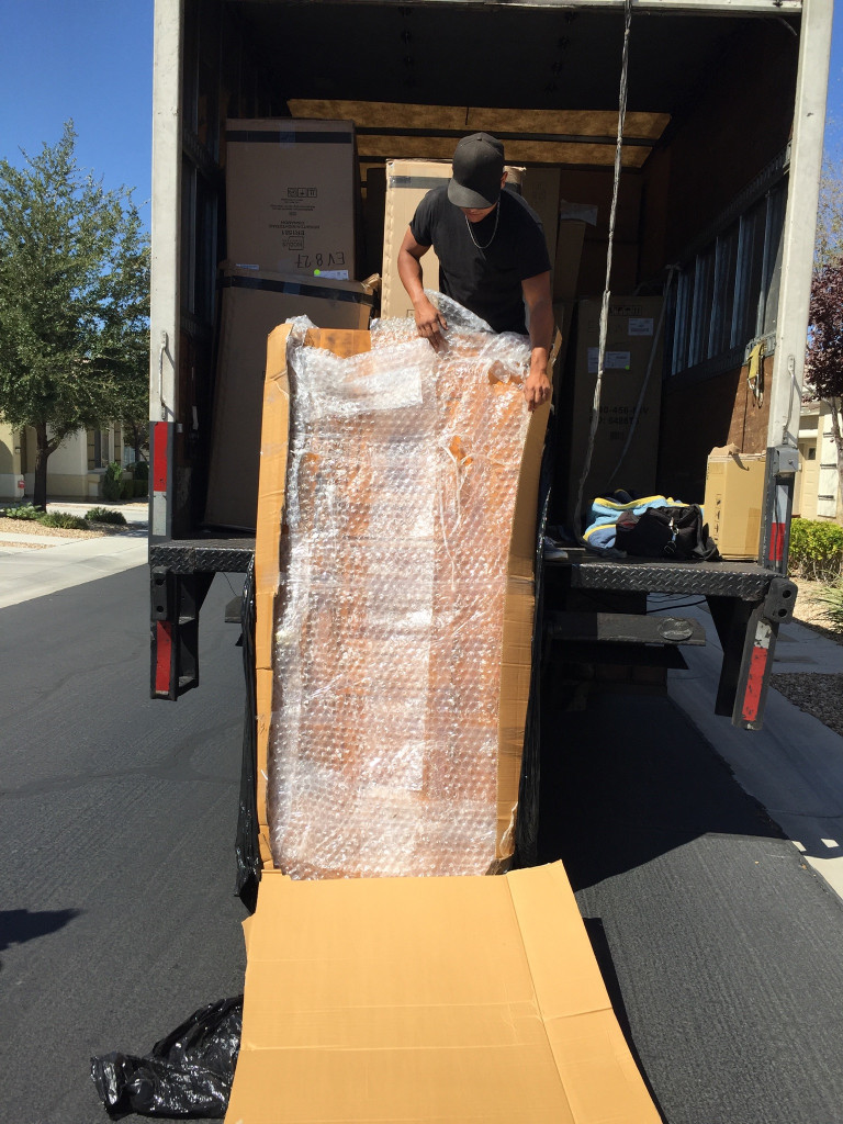 Second photo by Donna Oteri of ShipSmart - Large