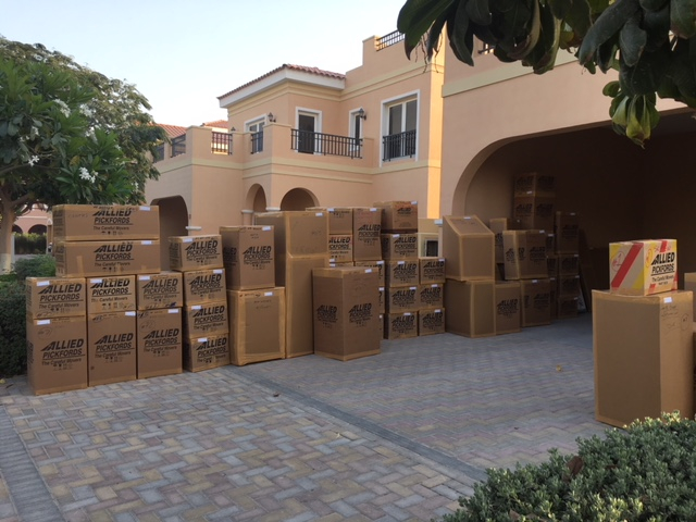 Photo by Colin of Allied Pickfords Arab Emirates - Large