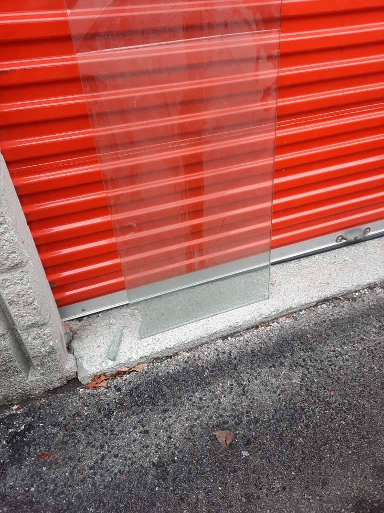 Photo by Susan Jones of Fast Canadian Van Lines - Large