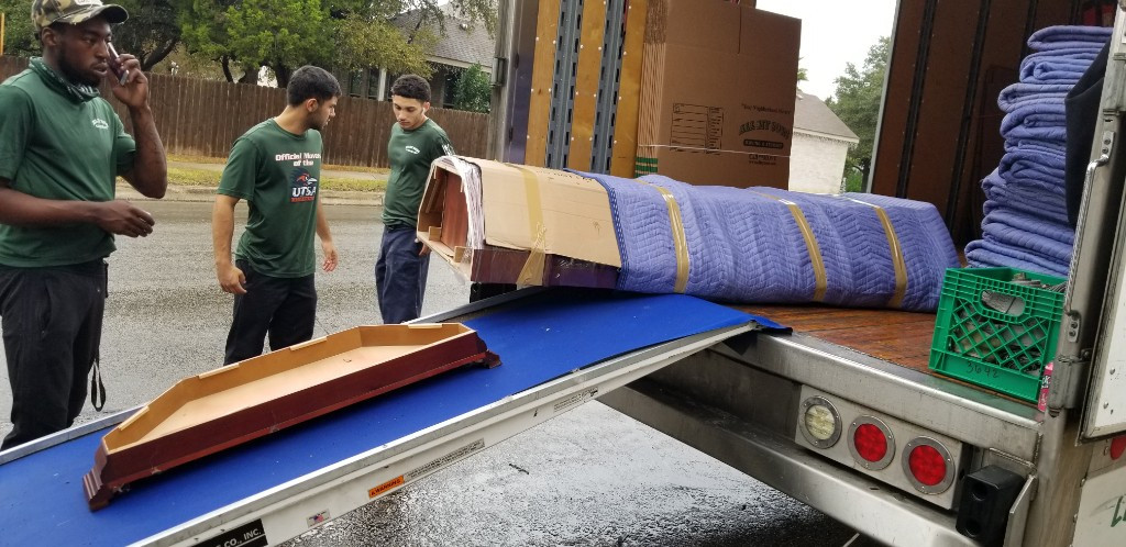 Photo by Dr Roy T Walker of All My Sons Moving and Storage - Large