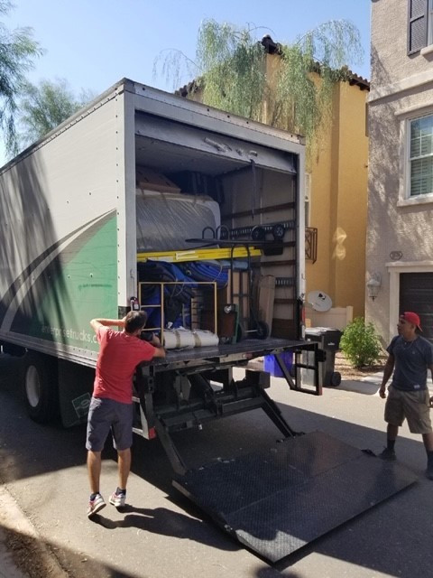 Second photo by Heidi Flatebo of US Pro Moving and Logistics LLC - Large