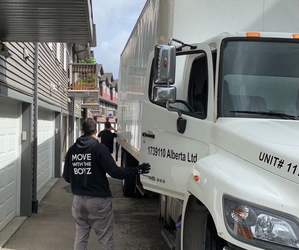 Photo by Hans Ko of Burly Boyz Moving & Storage - Large