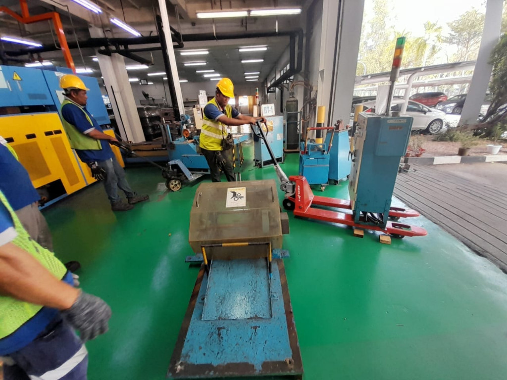 Photo by Daryl Knapp of Northern Moving Systems - Large