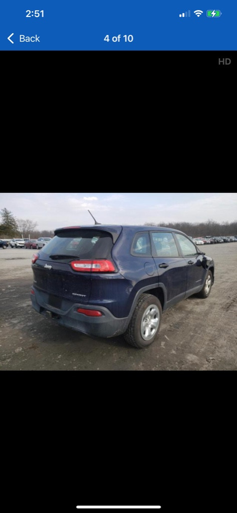 Photo by Benjamin Ofuasia of Sonic auto transport - Large