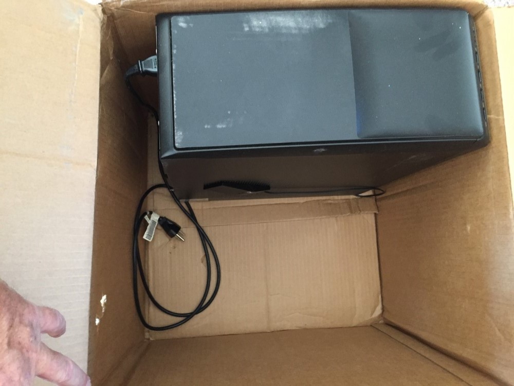 Second photo by Jim Koehn of Geo Van Lines - Large