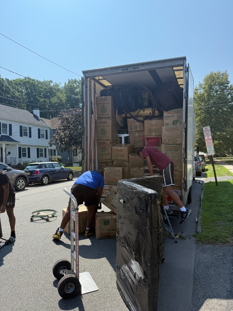 Photo by Tammi Dooley of Bold Moving and Storage - Large