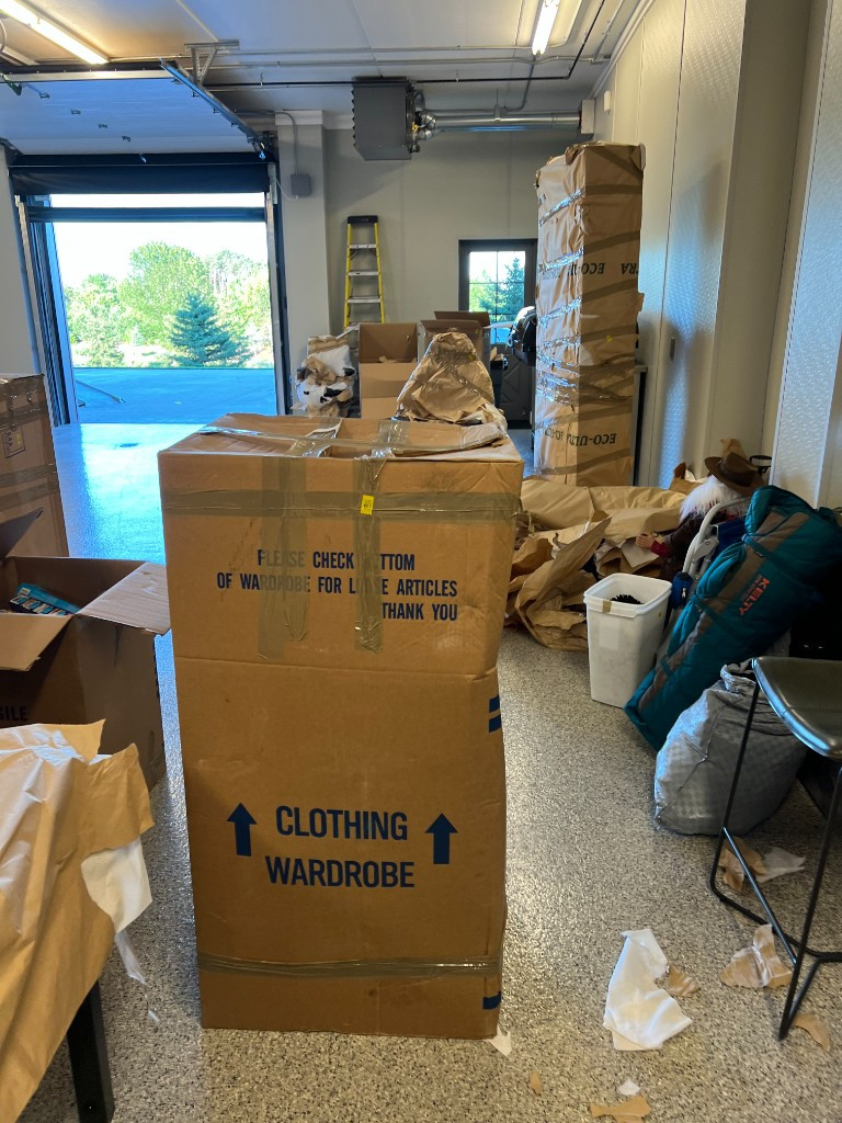 Second photo by Nathan Roy of Eagle Moving Group Inc - Large