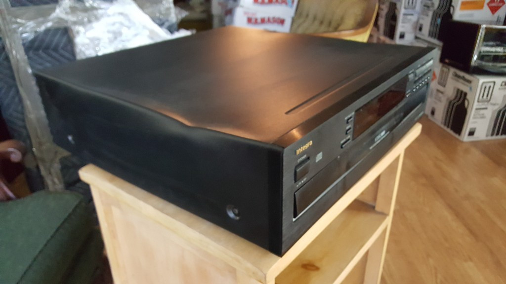 Second photo by Daniel Carpenter of Golden Glove Movers - Large