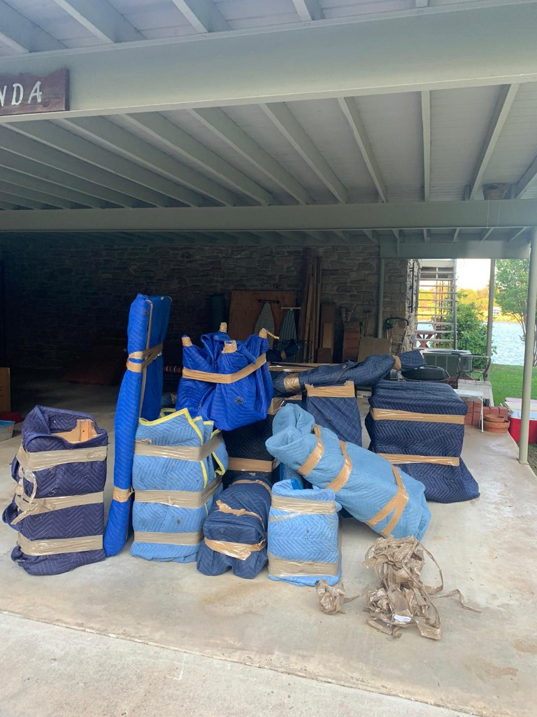 Photo by Adelia Hirthe of US Interstate Van Lines - Large