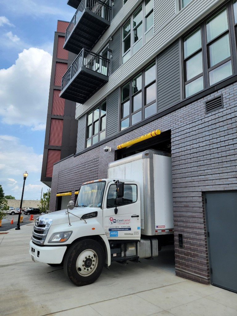 Photo by Sina Waldraff of Eastland Movers - Large