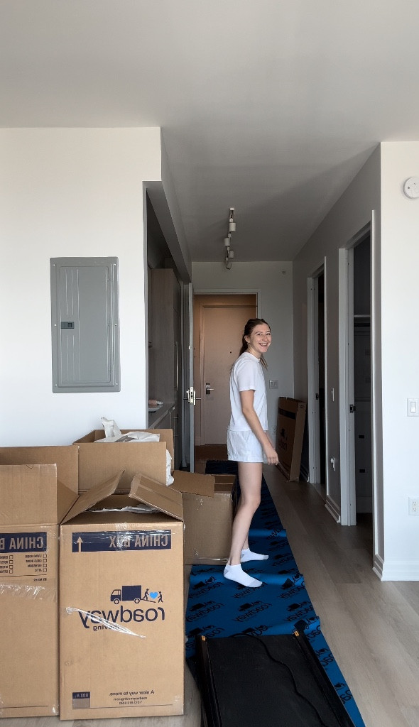 Photo by Jacey Adler of Roadway Moving - Large