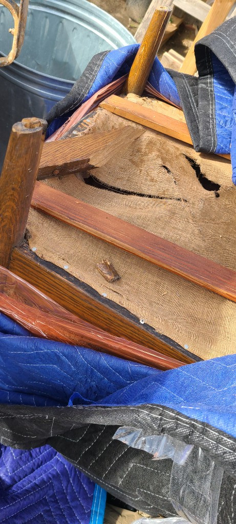 Photo by Faye Garcia of Los Angeles Transfer and Storage - Large