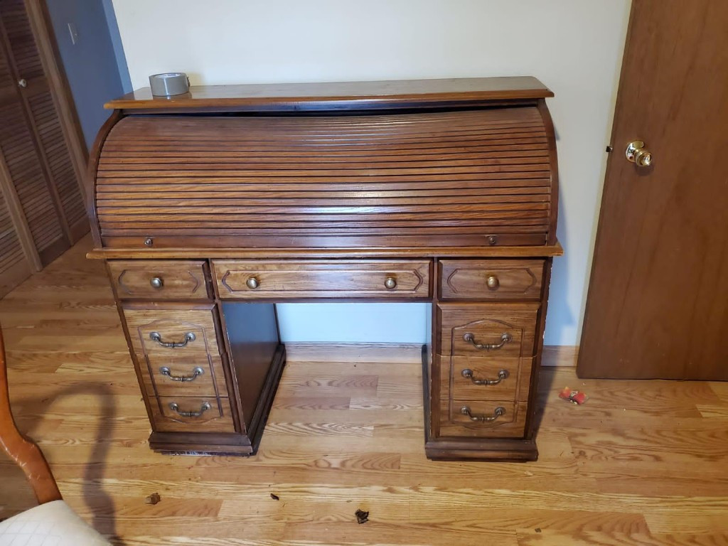 Second photo by Ester Luebbert of Brooklyn Moving  - Large