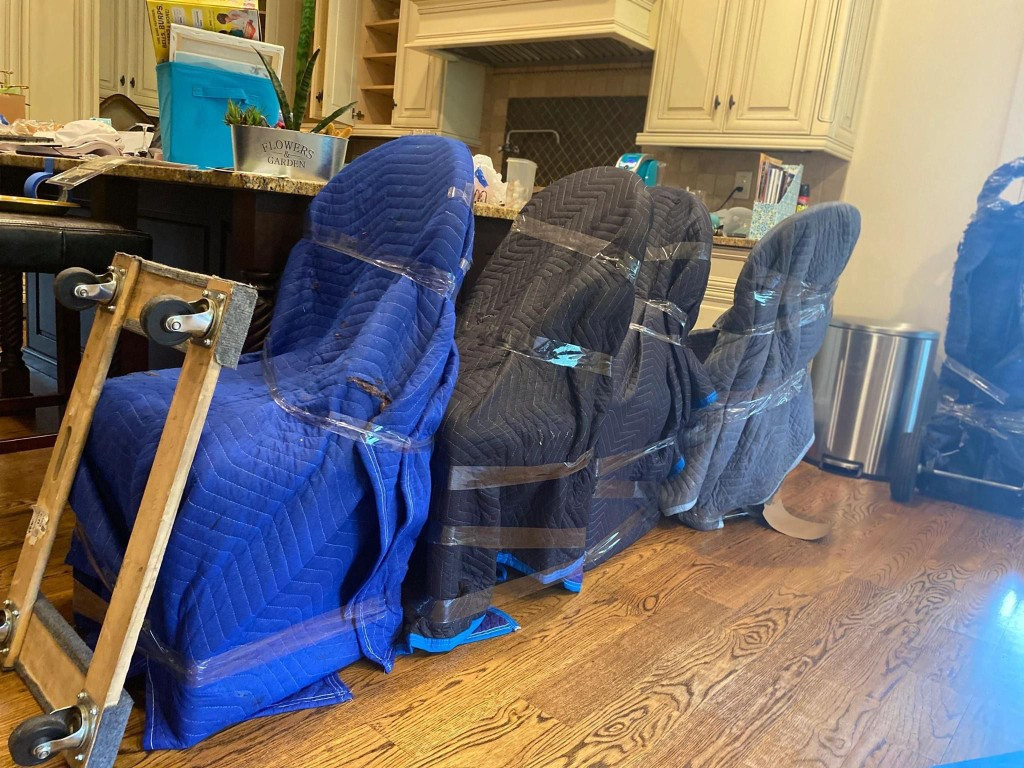 Second photo by Jeff Shepherd of American Home Relocation - Large