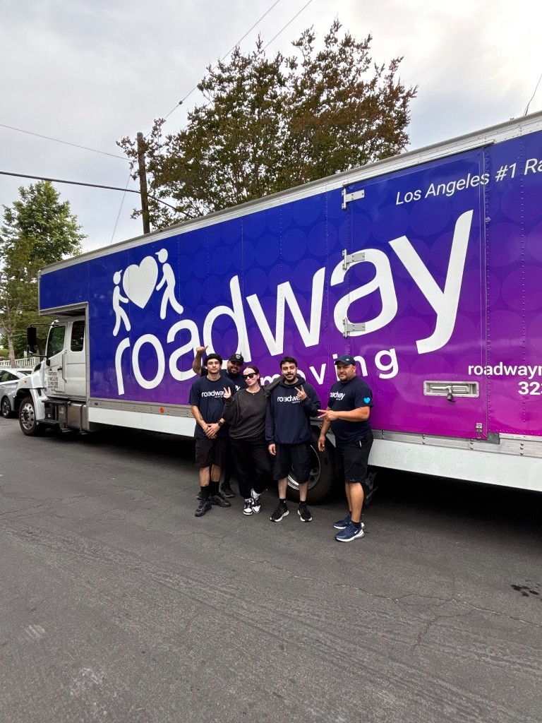 Photo by Hailey Hoff of Roadway Moving - Large