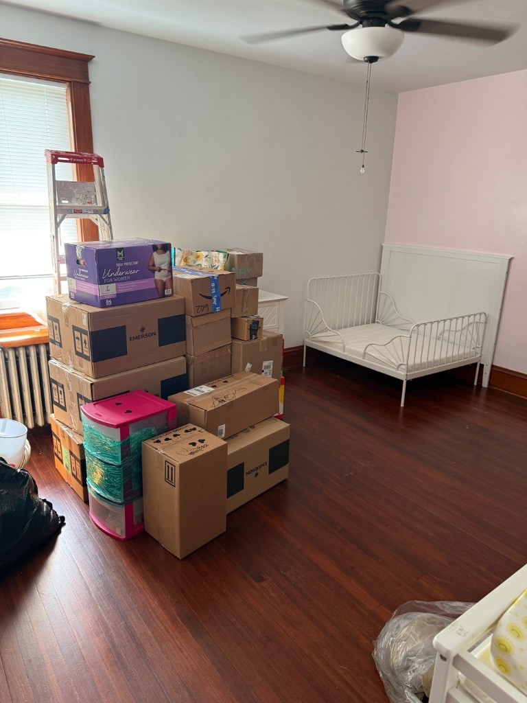 Second photo by Lola Bustamante of Zip To Zip Moving Inc - Large