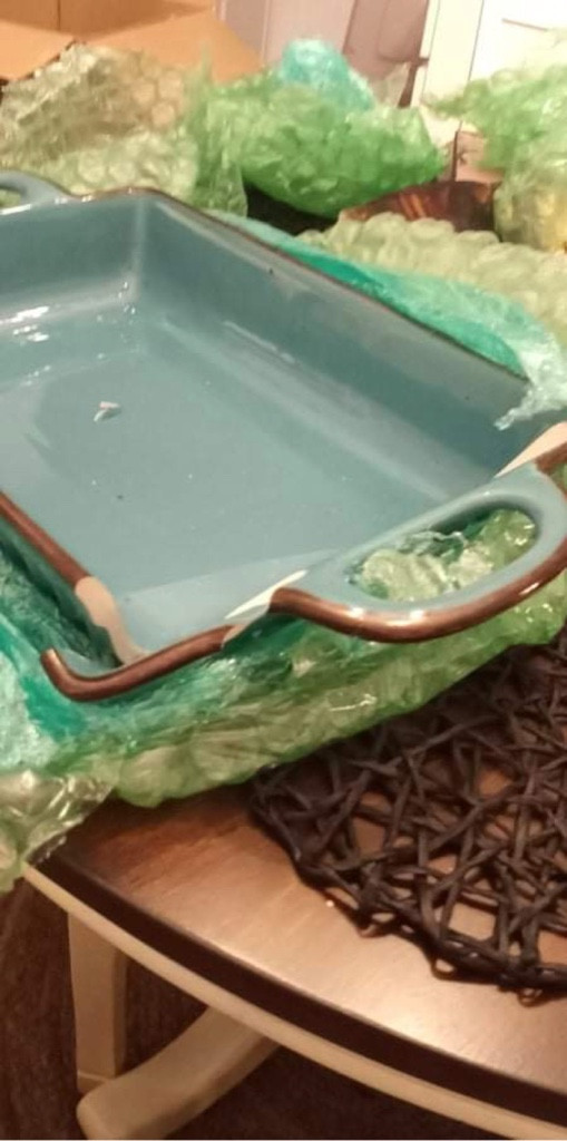 Second photo by Gladys Vasquez of Cardinal Van Lines - Large