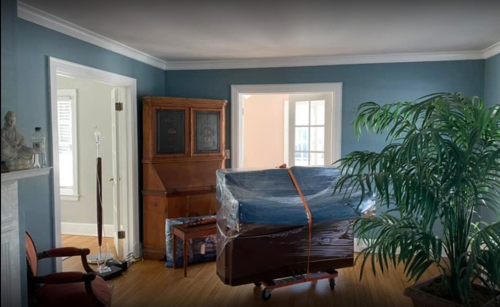 Photo by Ricky Bhadra of Gold Standard Moving and Storage LLC - Large