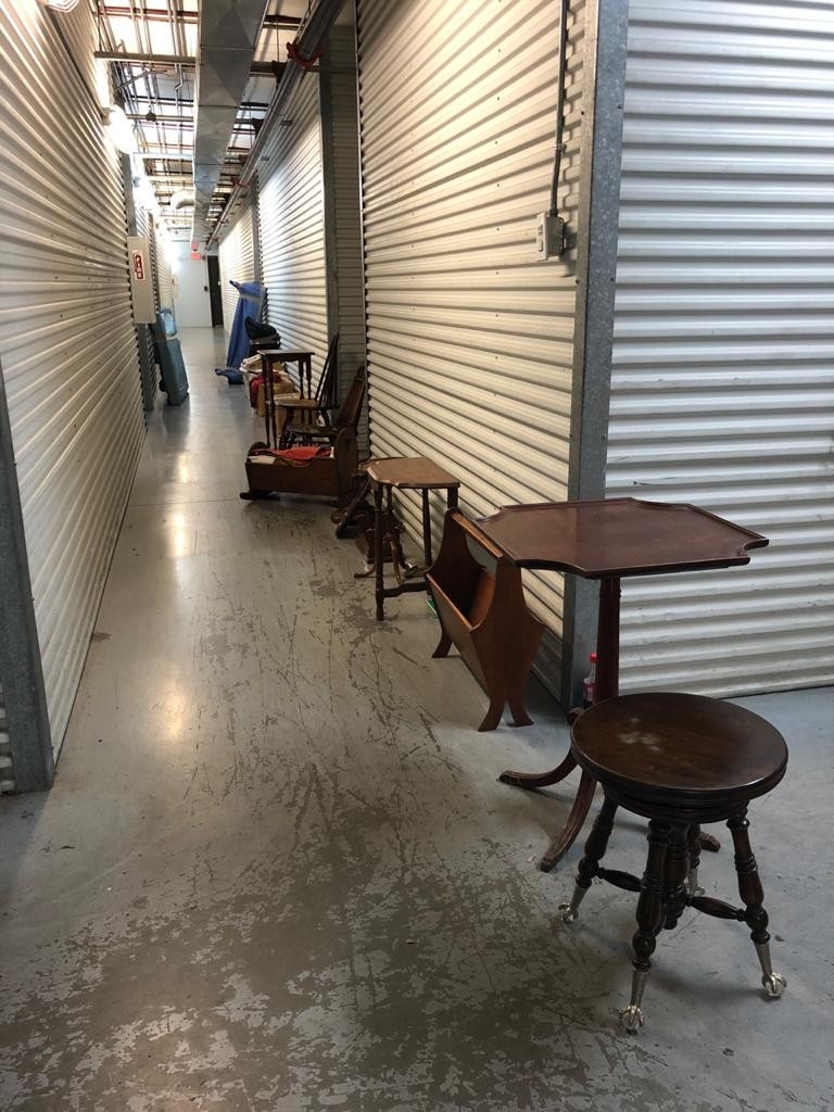 Photo by Diana Bartoli of American Star Movers - Large