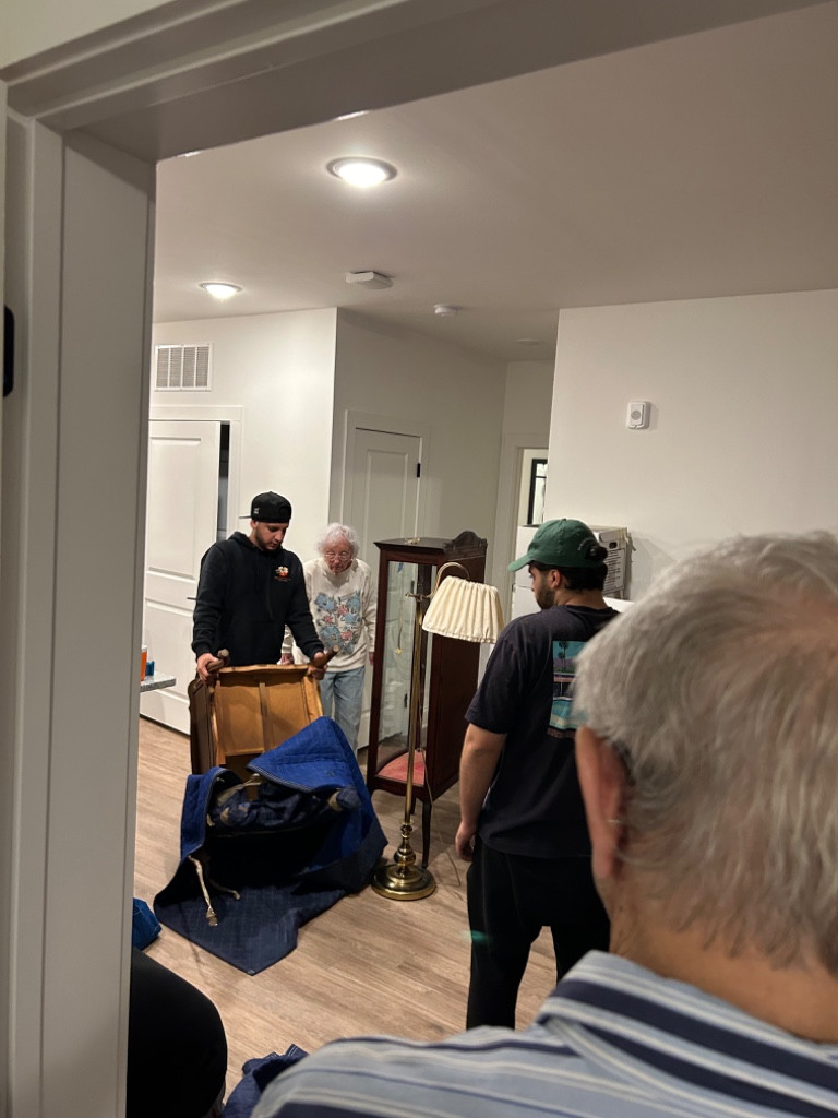 Photo by Mary Beth of United Speed Movers - Large