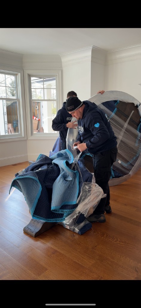 Photo by Amanda H of Roadway Moving - Large