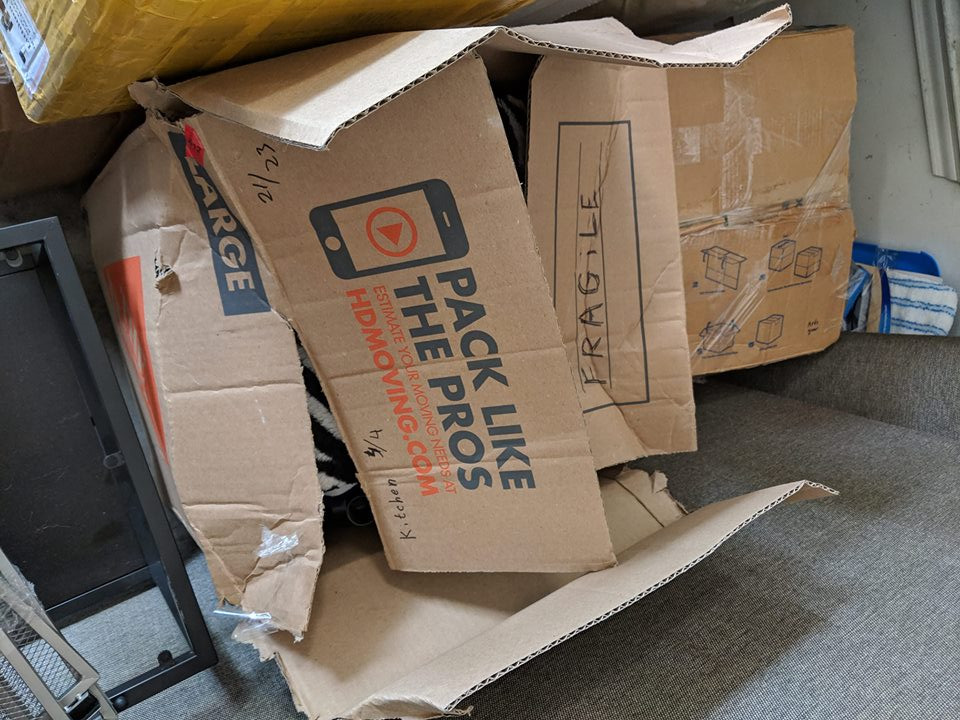 Photo by Marina Longnickel of Smart Van Lines - Large