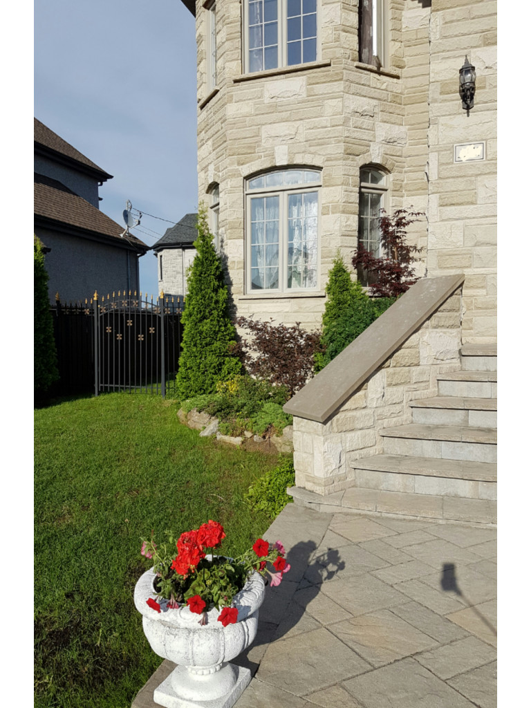 Photo by David Yang of Centennial Moving - Large