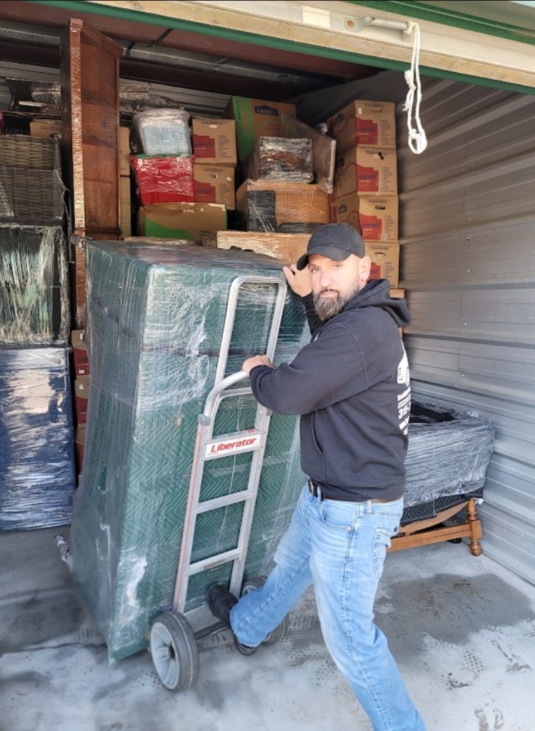 Photo by Buddy Francis of Reliable Movers - Large