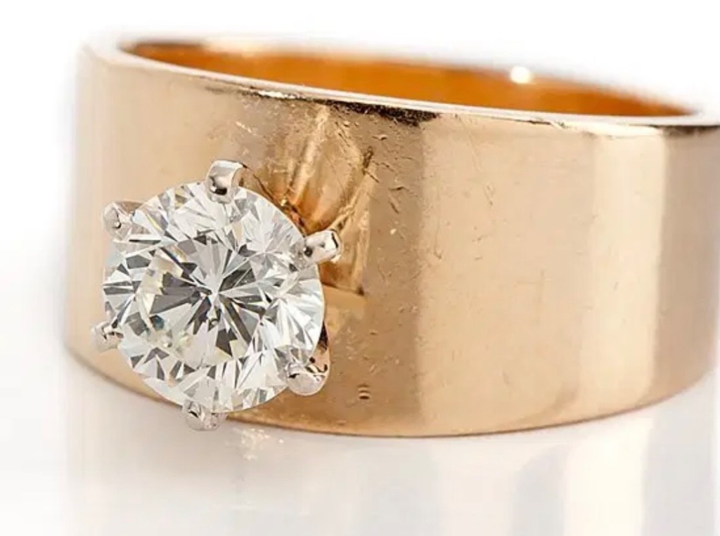 Second photo by Francesca Scardino of SDC International Shipping - Large