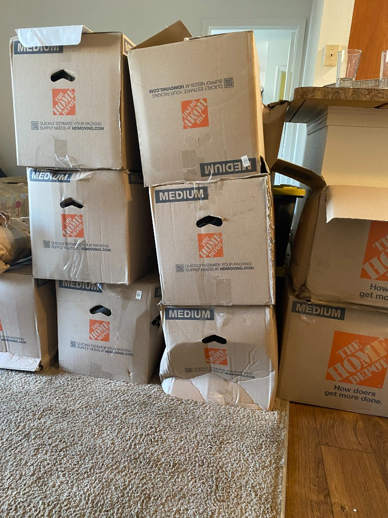 Photo by Arthur Heselius of MoveR Van Lines - Large