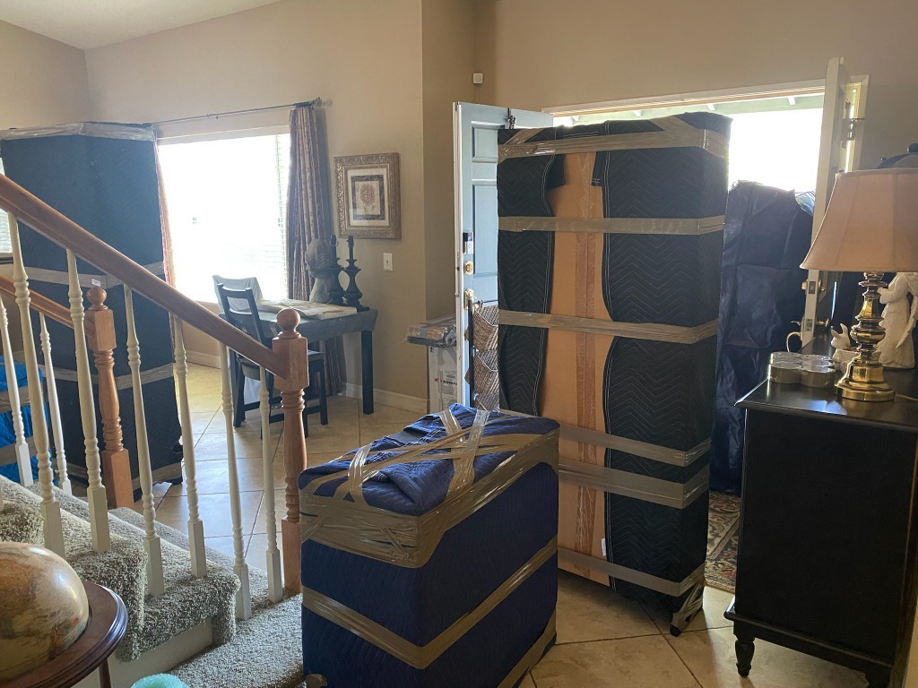 Second photo by Brennen Rivera of Safe Ship Moving Services - Large