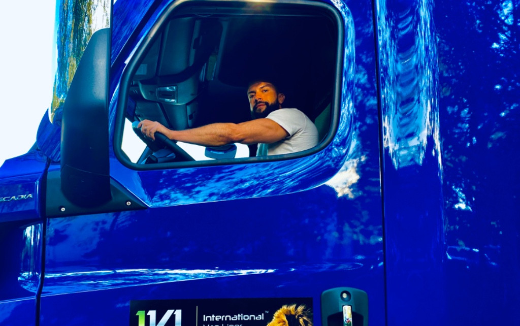 Photo by Justice Reynolds of International Van Lines - Large