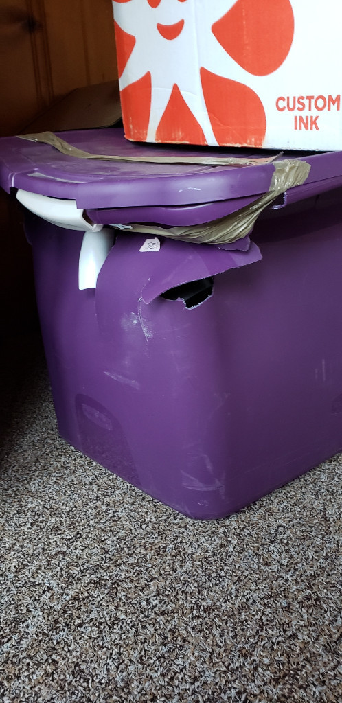 Photo by James Hollingsworth of Moving Express and Storage - Large