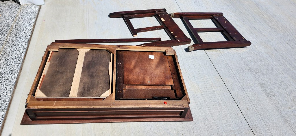 Photo by Louis Papp of Cross Country Movers Calgary - Large