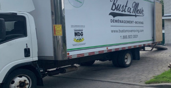 Thumbnail photo by William Whitford of Bust a Move