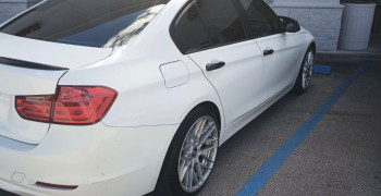 Thumbnail photo by Michelle Helou of Sonic auto transport