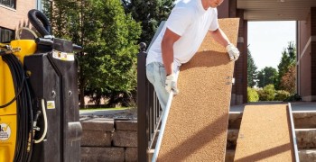 Thumbnail photo by Anthony Rees of MidAmerican Moving