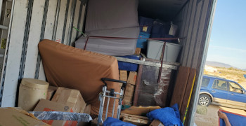 Second thumbnail photo by Colleen Ronan of Los Angeles Transfer and Storage