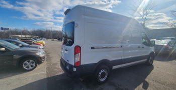 Thumbnail photo by Josh Hina of Sonic auto transport