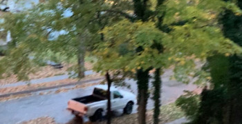 Second thumbnail photo by Jean Simon of Ship a Car