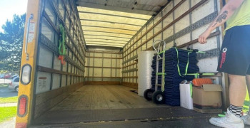 Thumbnail photo by Jack Zarma of GetMovers