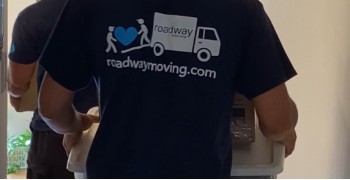 Thumbnail photo by Zora Vredeveld of Roadway Moving