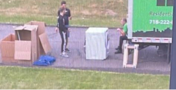 Thumbnail photo by Michael Nisnevich of Dumbo Moving and Storage