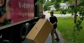 Thumbnail photo by Michael Langenberg of EZ Movers