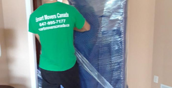Thumbnail photo by Lina of Smart Movers Canada