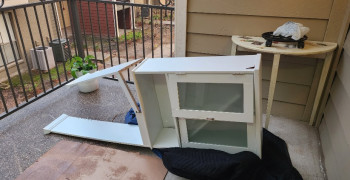 Second thumbnail photo by Zeena Nazneen of Dumbo Moving and Storage