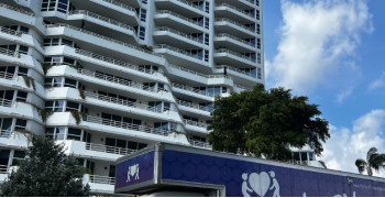 Second thumbnail photo by Alina Benun of Roadway Moving