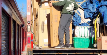 Second thumbnail photo by Sara of Dumbo Moving and Storage